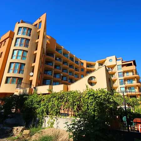 Menada Amadeus 1 Apartamento