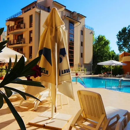 Appartement Menada Amadeus 1 *