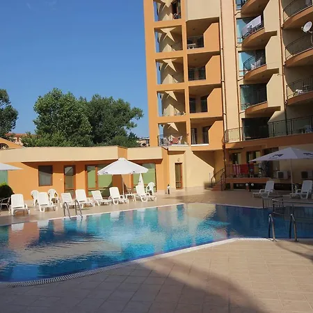 Menada Amadeus 1 Apartman *