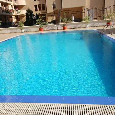 Menada Amadeus 1 Napospart