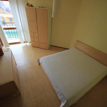 Appartement Menada Amadeus 1 *