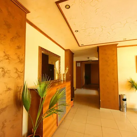 Menada Amadeus 1 Apartman