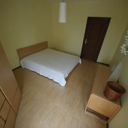 Menada Amadeus 1 Apartman *